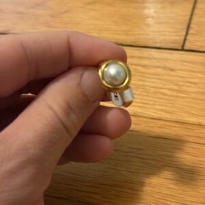 House of Luxe Gold Pearl Ring – Size 7 (New in Package)